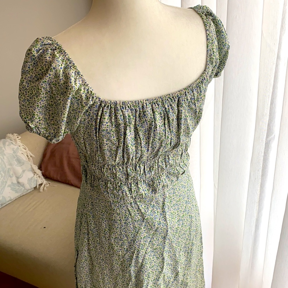 Pretty Dress - image 2